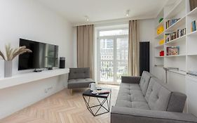 Trendy Apartment Marszalkowska With City View Near Ogrod Saski By Noclegi Renters